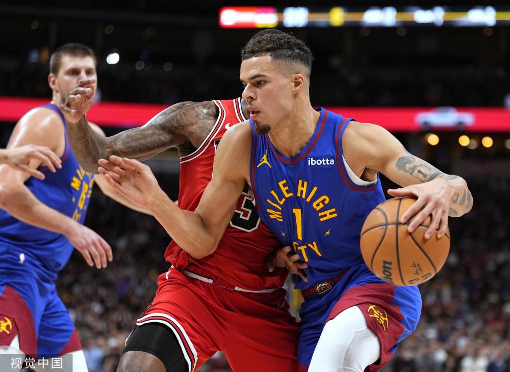 的某位中场 的某位中场