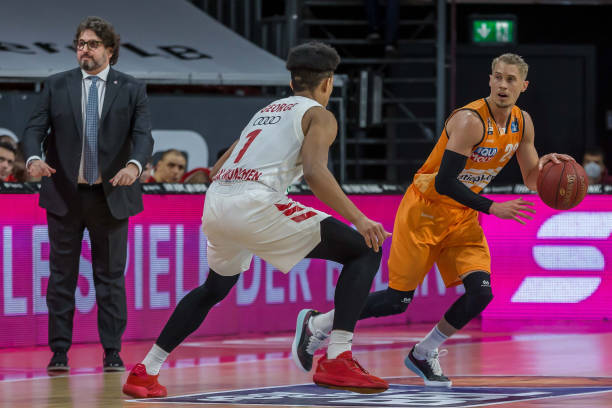 部竞争中 部竞争中