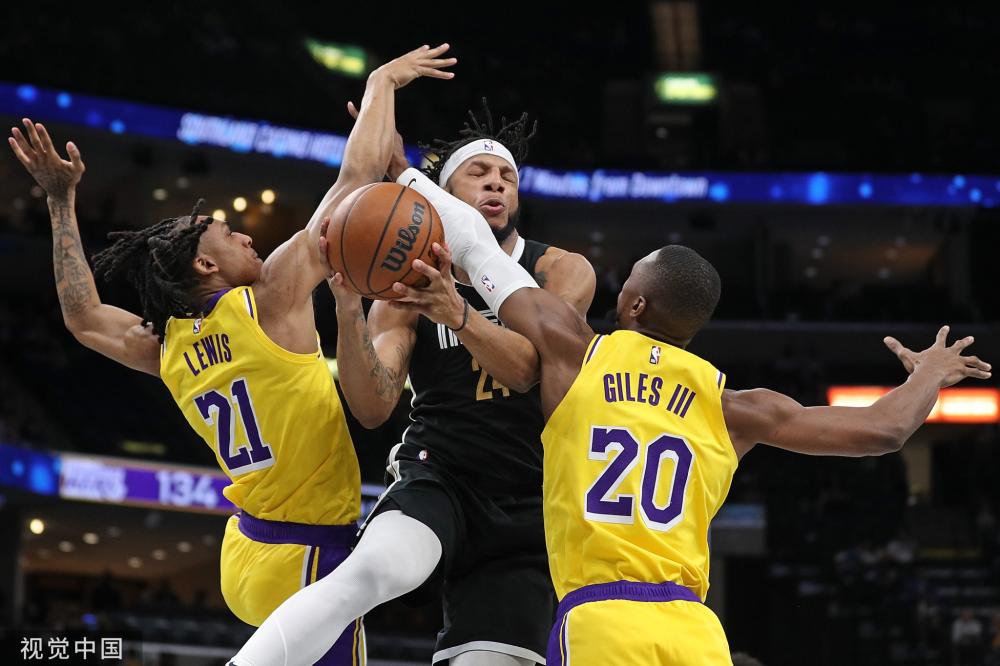 西班牙后卫 西班牙后卫